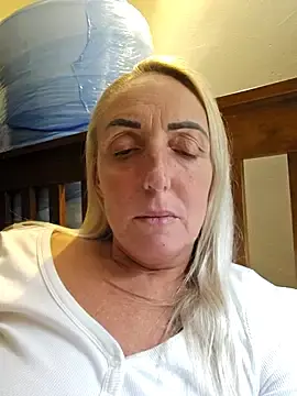Stripchat Live Porn of theblondecocklover