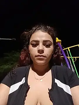 Stripchat Adult Webcam of Mommy-Hot