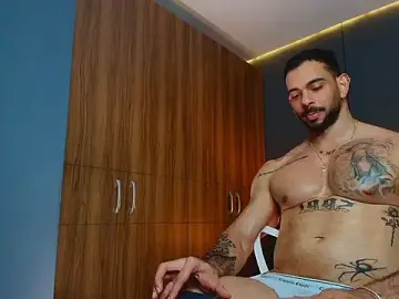 Stripchat Best Webcam of massimo_visconti