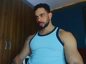 Stripchat Adult Webcams of massimo_visconti