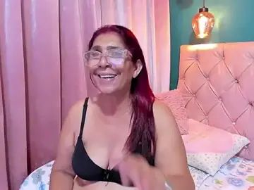Stripchat Live Sex of renata_milf_