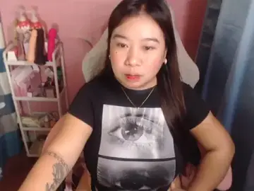 Stripchat Nude Webcam of bella_holy