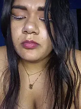 Stripchat Live Sex Cam of lumi_bellx