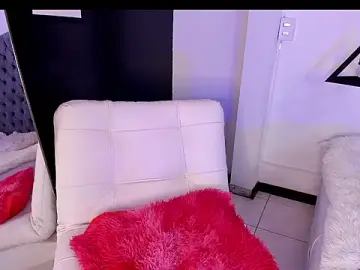 Stripchat Live Sex of sophia_velarie77