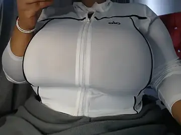 Stripchat Adult Webcams of ShortShaly