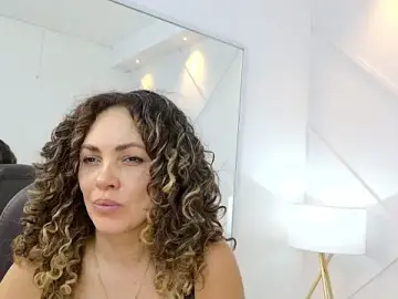 Stripchat Adult Webcam of Juliabadlee