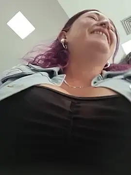 Stripchat Live Sex Cam of sophie_banger
