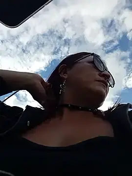 Stripchat Live Sex Cam of sophie_banger