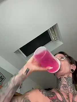 Stripchat Best live sex cam show of BrownieyQueen