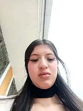 Stripchat Free Porn Cam of SALOME-28_