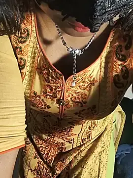 Stripchat Live Sex Cam of DIRTYSECRET_QUEEN_07