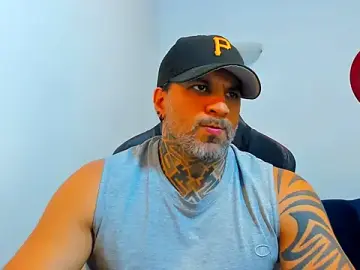 Stripchat Live Sex Cam of JoshRigby