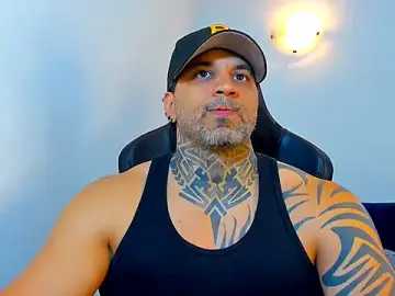 Stripchat Live Sex of JoshRigby