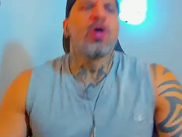 Stripchat Live Porn of JoshRigby