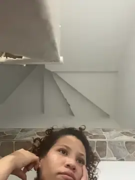 Stripchat Live Sex Cam of RED_VIOLETH
