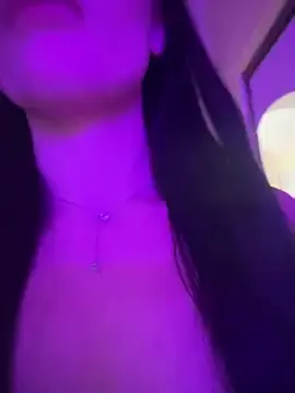 Stripchat Sex Cam of KarissaChantelle