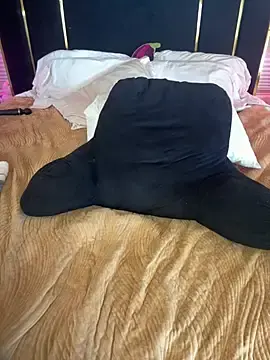 Stripchat Watch Live Sex Cams of KarissaChantelle