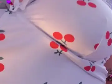 Stripchat Live Sex of miahkumar