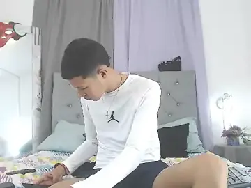 Stripchat Watch Live Sex Cams of PhillipCox