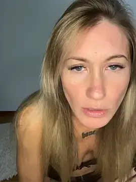 Stripchat Adult Webcam of caritadeangellll
