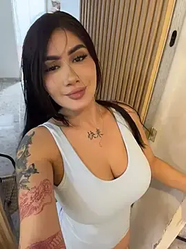 Stripchat Sex Cam of clarachanelricek