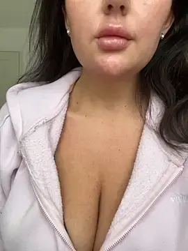 Stripchat Free Live Porn of magical_mia