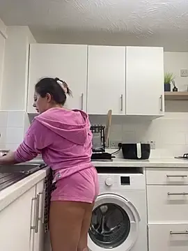 Stripchat Live Sex of magical_mia