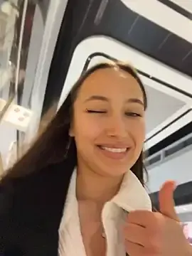 Stripchat Live Porn of ICrazyOneIRL