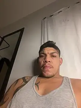 Stripchat Adult Webcam of Tatuadomoreno23cm