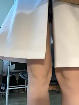 Stripchat Sex Cam of secretly_masturbating