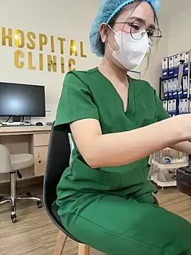 Stripchat Adult Webcam of secretly_masturbating