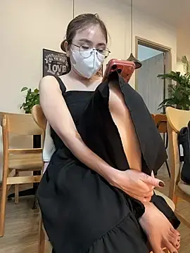 Stripchat Sex Cam of secretly_masturbating