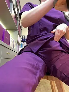 Stripchat Free Live Porn of secretly_masturbating