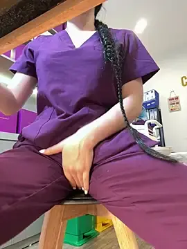 Stripchat Live Sex Cam of secretly_masturbating