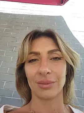 Stripchat Free Porn Cam of SofiaLace