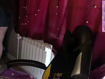Stripchat Free Porn Cam of so_cute777
