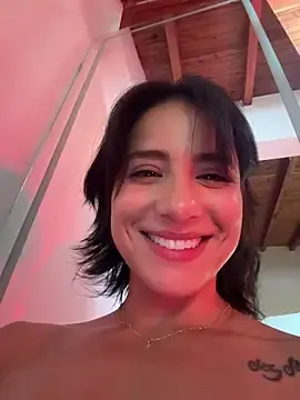 Stripchat Live Sex Cam of Ale_Lewis