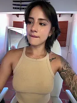 Stripchat Sex Cam of Ale_Lewis