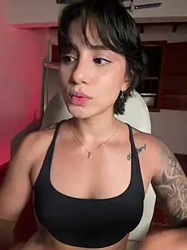 Stripchat Live Sex Cam of Ale_Lewis