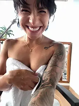 Stripchat Sex Cam of Ale_Lewis