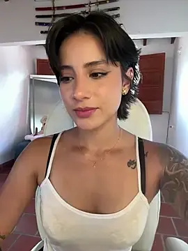 Stripchat Sex Cam of Ale_Lewis