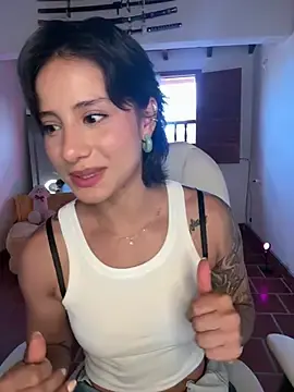 Stripchat Adult Webcams of Ale_Lewis