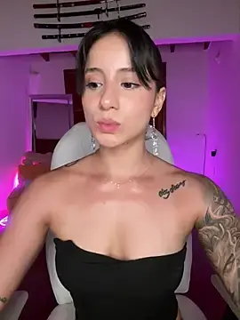 Stripchat Live Sex Cam of Ale_Lewis