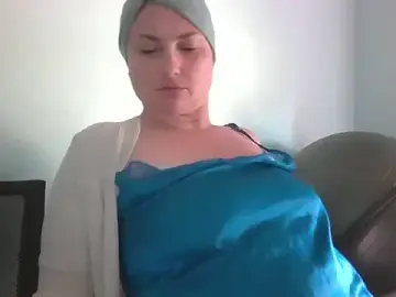 Stripchat Free Porn Cam of Emily33333