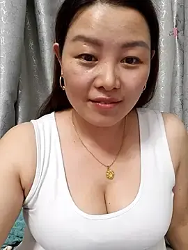 Stripchat Adult Webcam of Jennie_dogy