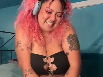 Stripchat Live Sex of chilepinaaa
