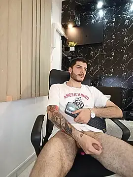 Stripchat Free Porn Cam of Rafael_Mendezz