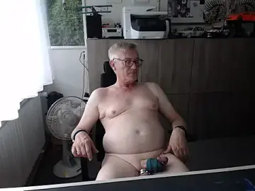 Stripchat Adult Video Chat of randyandy67