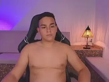 Stripchat Free Live Porn of DAMIAN_VIPER