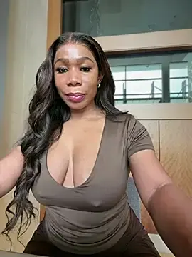 Stripchat Sex Cam of Belle___